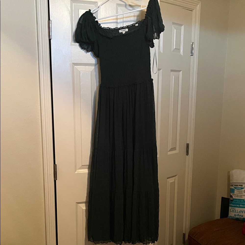 Max Studio Chic Dark Green Maxi Dress